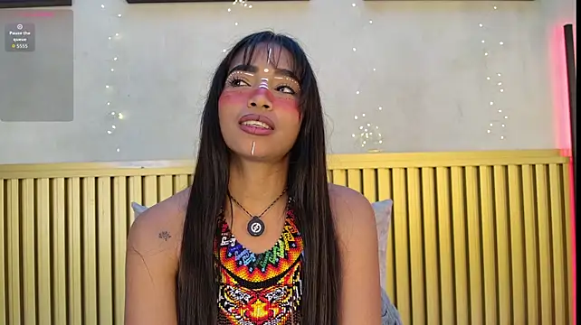 Yara_Fox_ webcam