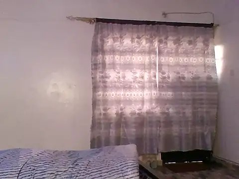Petitedoll01 live cam preview