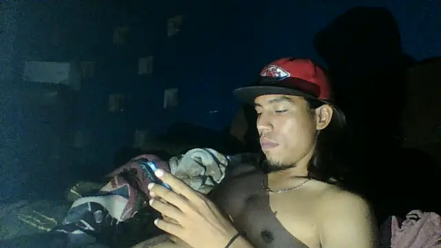AlexAlejandro13 webcam