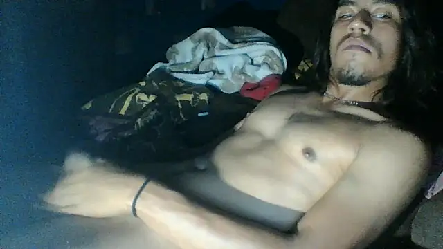 AlexAlejandro13 webcam