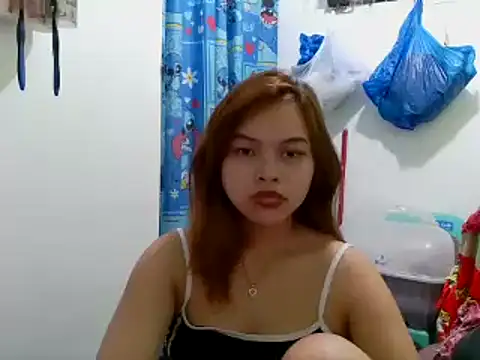 nanagrl live cam on StripChat