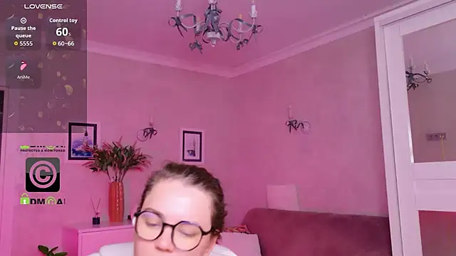 KellyKleine live cam preview
