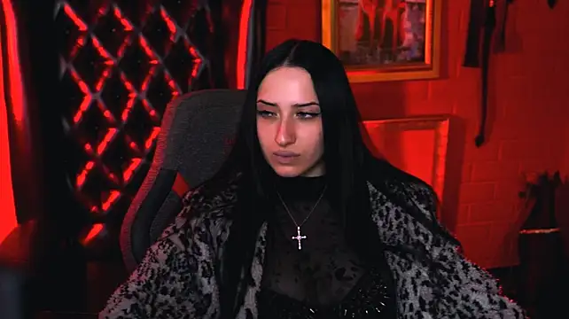 MonicaLowes webcam
