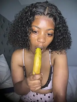 Thethicktities97 webcam