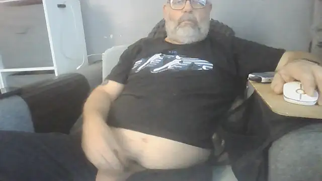 Naturistmale45 webcam