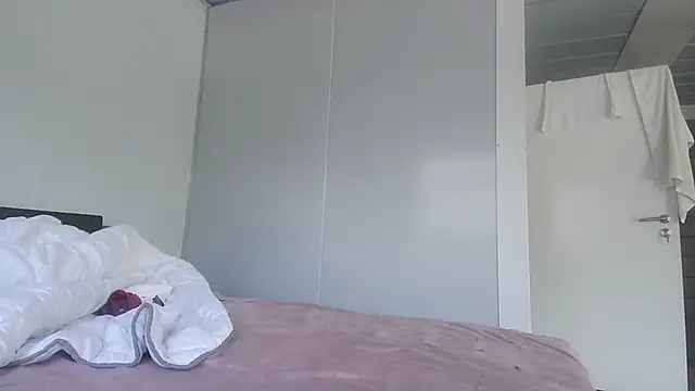 fulloferotic webcam