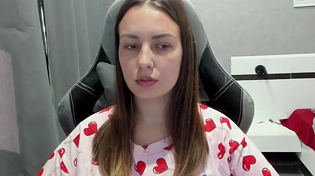 Mia_shy1 webcam