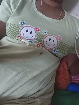 telugu_harika live cam on StripChat