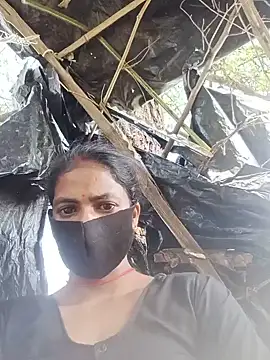 Suneeta2030 webcam