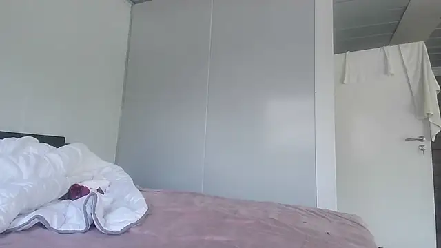 fulloferotic webcam
