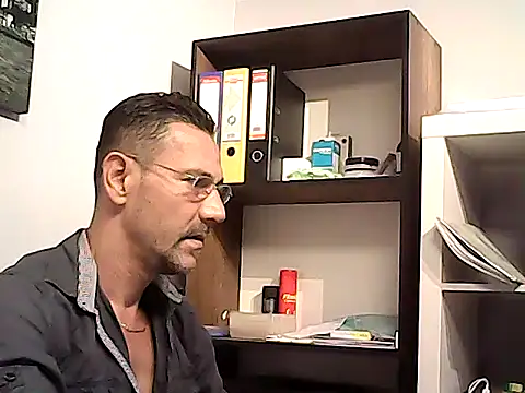 mastercharisma35 webcam