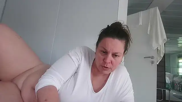 fulloferotic live cam preview