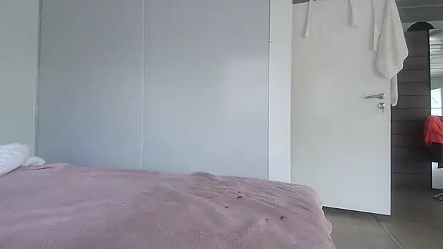 fulloferotic webcam