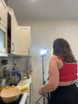 DienkaGreen live cam on StripChat