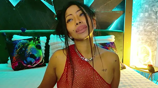 ElyaQuinn webcam