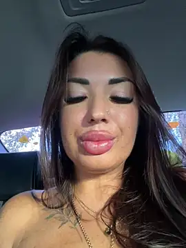 RuslanaXX webcam