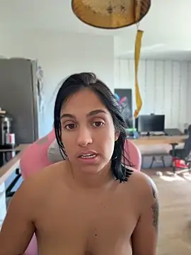 LaPetiteKim webcam