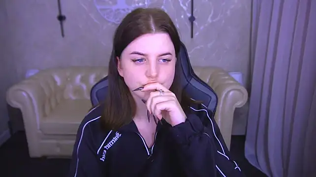 KristiFoxy webcam