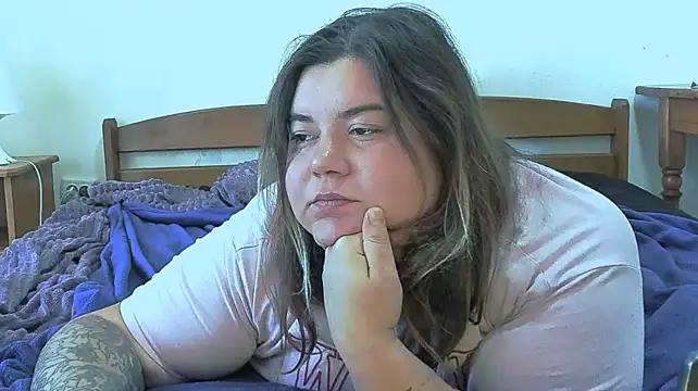 Kira_Magni webcam