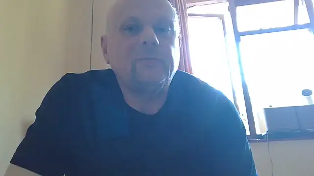 DaddyCumBumZA webcam