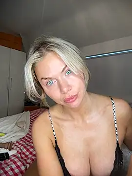 MrsJasminDoll