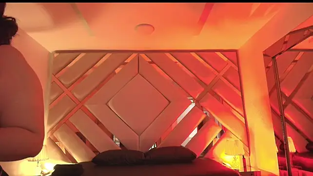 Mia_Pembroke_