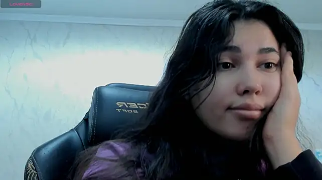 Diara_1an webcam