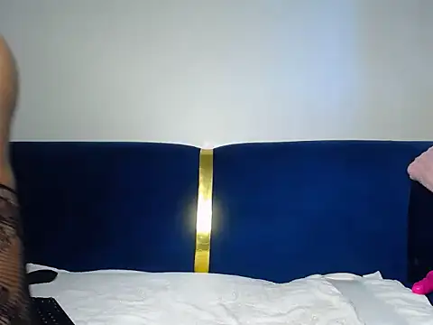 Platinum_baby webcam