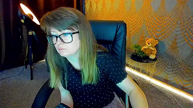 AlexaAmour webcam