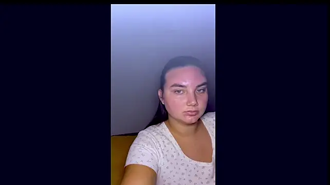 Dreamyblushfairy webcam