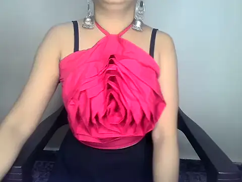 Zara_Queen0 webcam