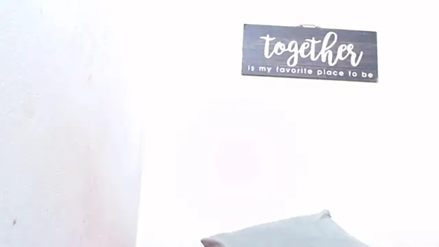 alejandra_c19c webcam
