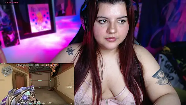 Annee23 live cam on StripChat