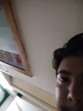 Cool_dude099 webcam