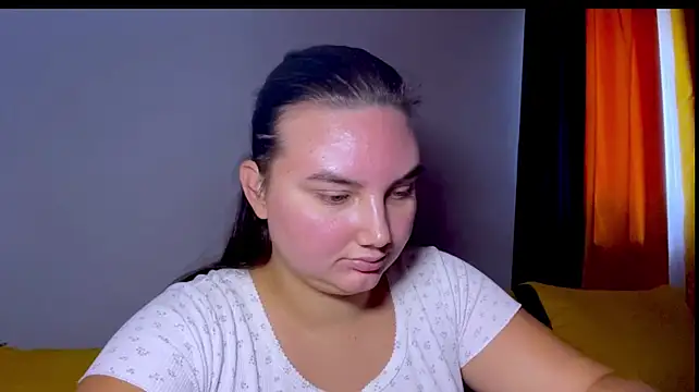 Dreamyblushfairy webcam