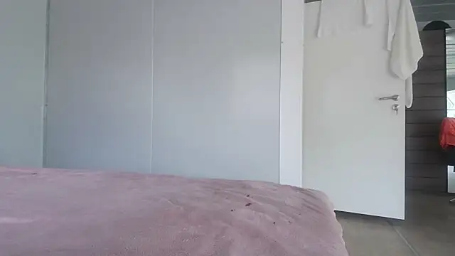 fulloferotic webcam