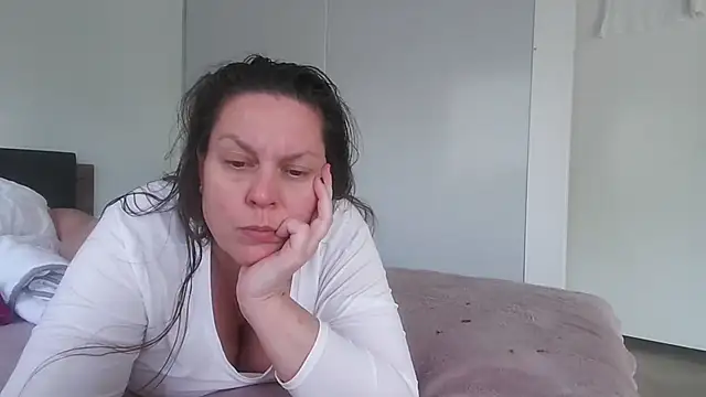 fulloferotic live cam preview