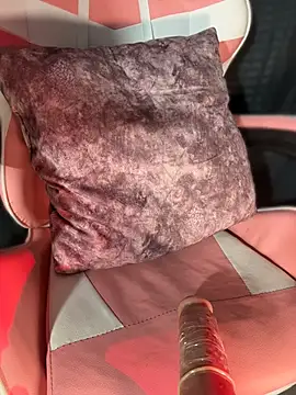 ScarletVelvetX webcam