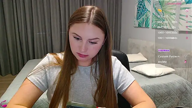 mia_bloomy webcam
