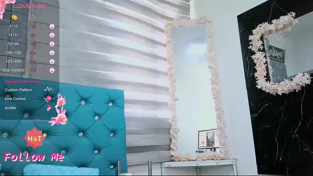 MAARYMOON live cam preview