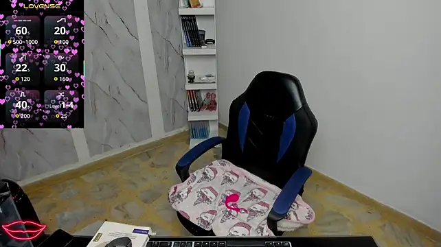 alayasmile webcam