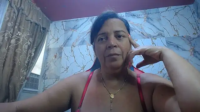 alina_maturehot