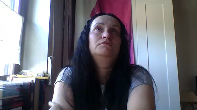 _squirty_cum_lady_ live cam on StripChat