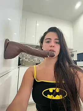 PTlatinaa live cam on StripChat