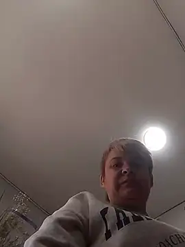 LittleFlower777 webcam