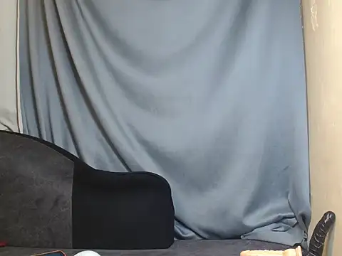 brown-baddie_ webcam