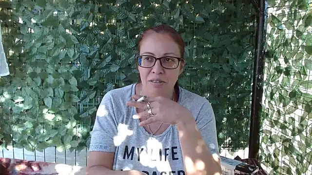 LadyHellene webcam