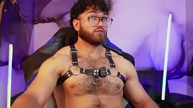 Oliver_Dallas1 live cam on StripChat