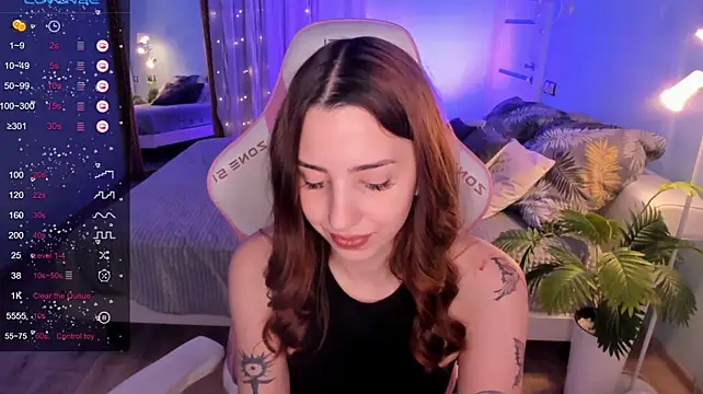CharliGrace_ live cam on StripChat