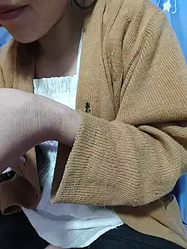 lantoo01_ live cam on StripChat